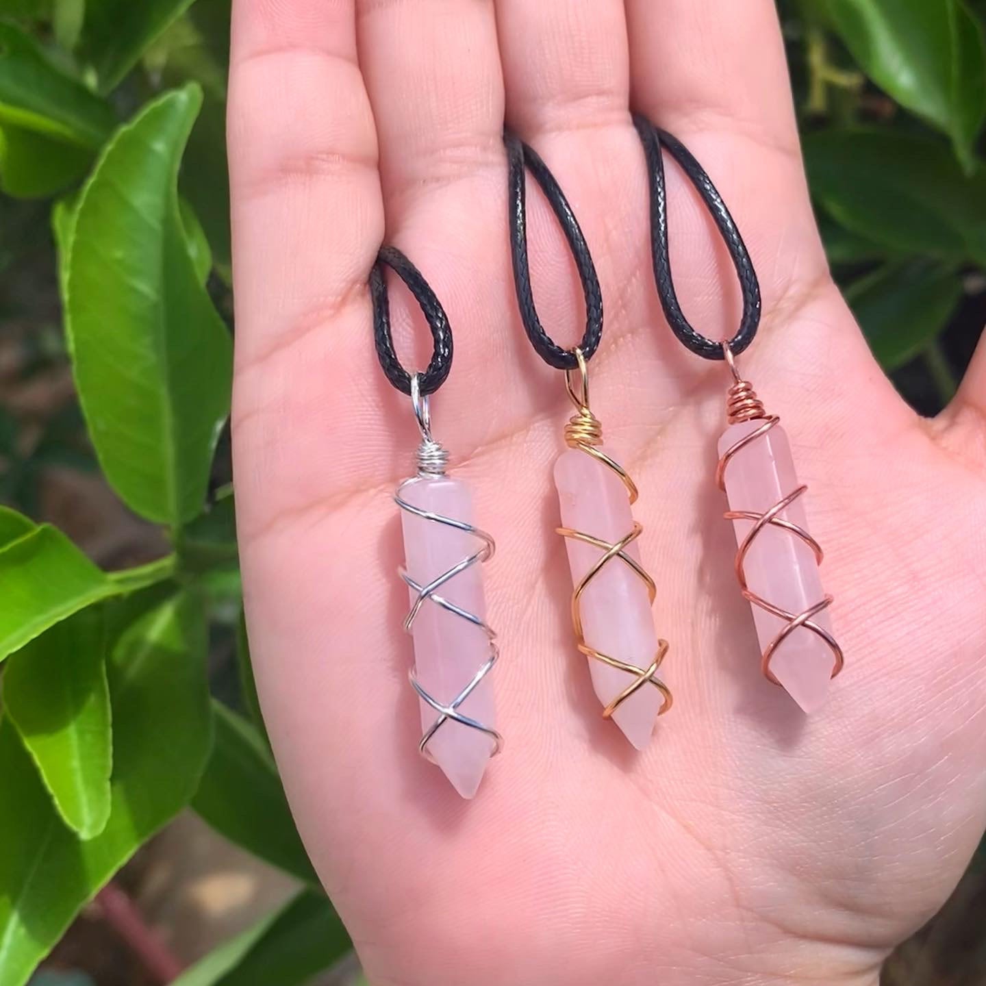 Rose quartz sales point necklace